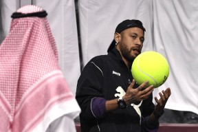 开云体育-关于内马尔在FPX比赛中败北，大胜引发热议！的信息